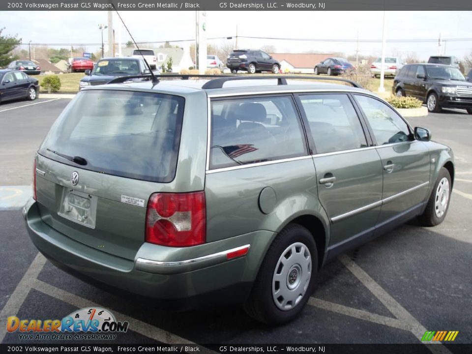 2002 Volkswagen Passat GLS Wagon Fresco Green Metallic / Black Photo #7