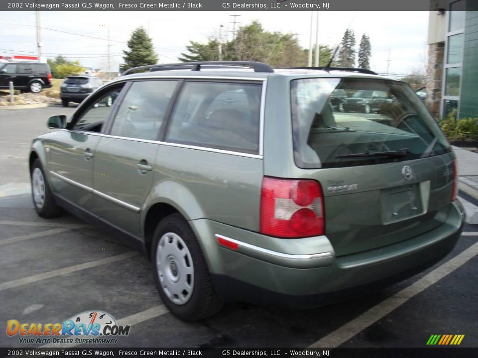 2002 Volkswagen Passat GLS Wagon Fresco Green Metallic / Black Photo #9