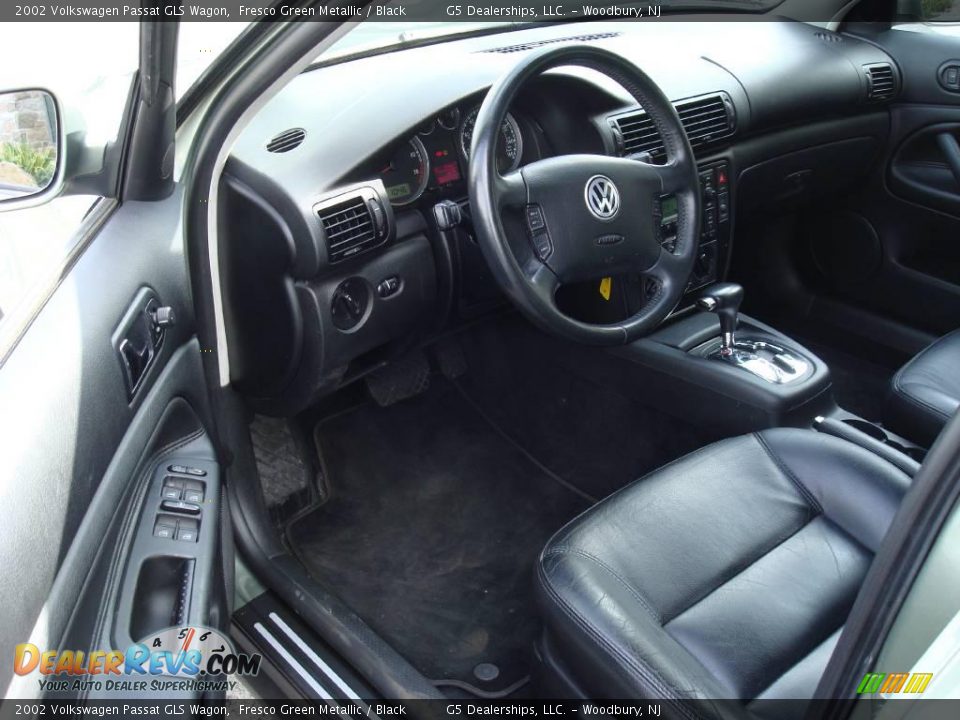 2002 Volkswagen Passat GLS Wagon Fresco Green Metallic / Black Photo #12