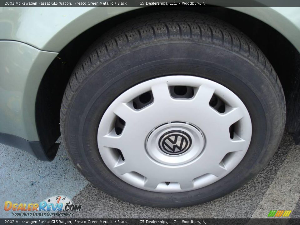 2002 Volkswagen Passat GLS Wagon Fresco Green Metallic / Black Photo #19
