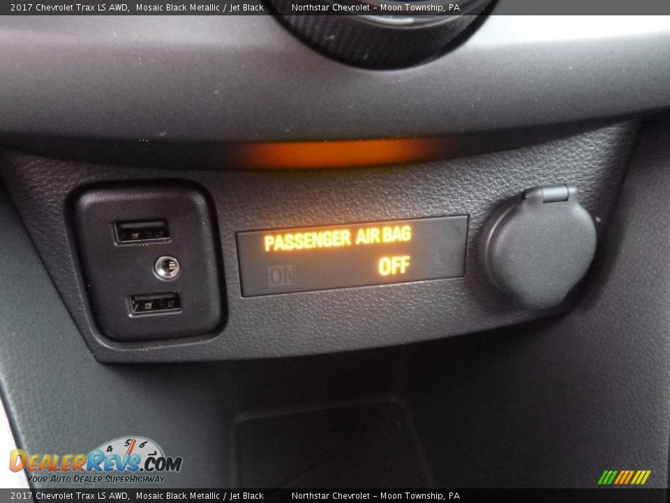 2017 Chevrolet Trax LS AWD Mosaic Black Metallic / Jet Black Photo #19