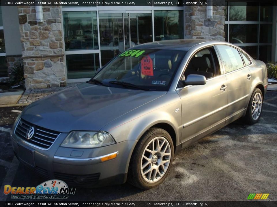 2004 Volkswagen Passat W8 4Motion Sedan Stonehenge Grey Metallic / Grey Photo #2