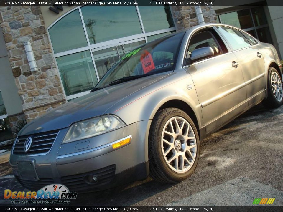 2004 Volkswagen Passat W8 4Motion Sedan Stonehenge Grey Metallic / Grey Photo #3