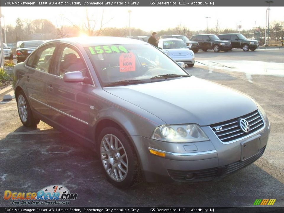 2004 Volkswagen Passat W8 4Motion Sedan Stonehenge Grey Metallic / Grey Photo #5