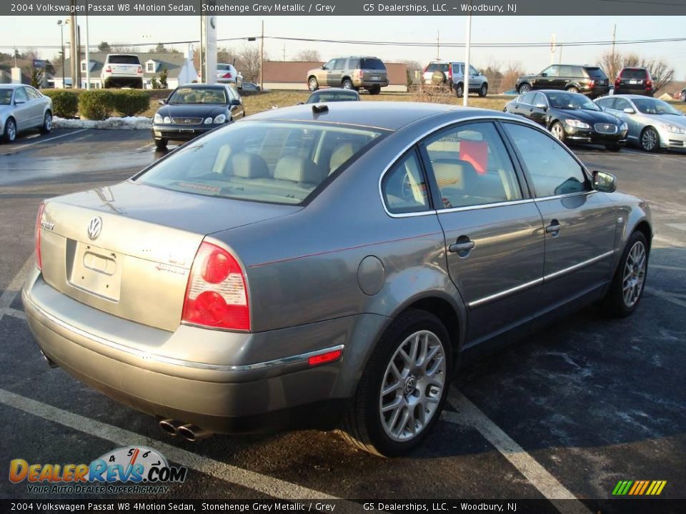 2004 Volkswagen Passat W8 4Motion Sedan Stonehenge Grey Metallic / Grey Photo #7