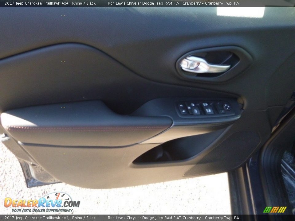 2017 Jeep Cherokee Trailhawk 4x4 Rhino / Black Photo #12