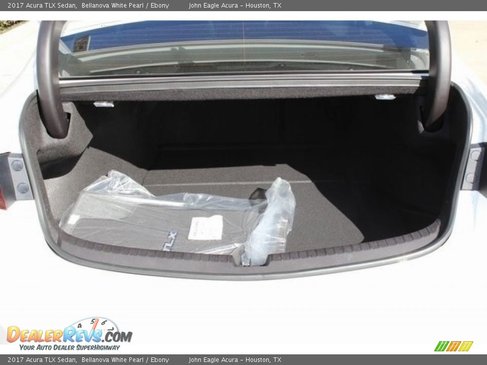 2017 Acura TLX Sedan Bellanova White Pearl / Ebony Photo #16