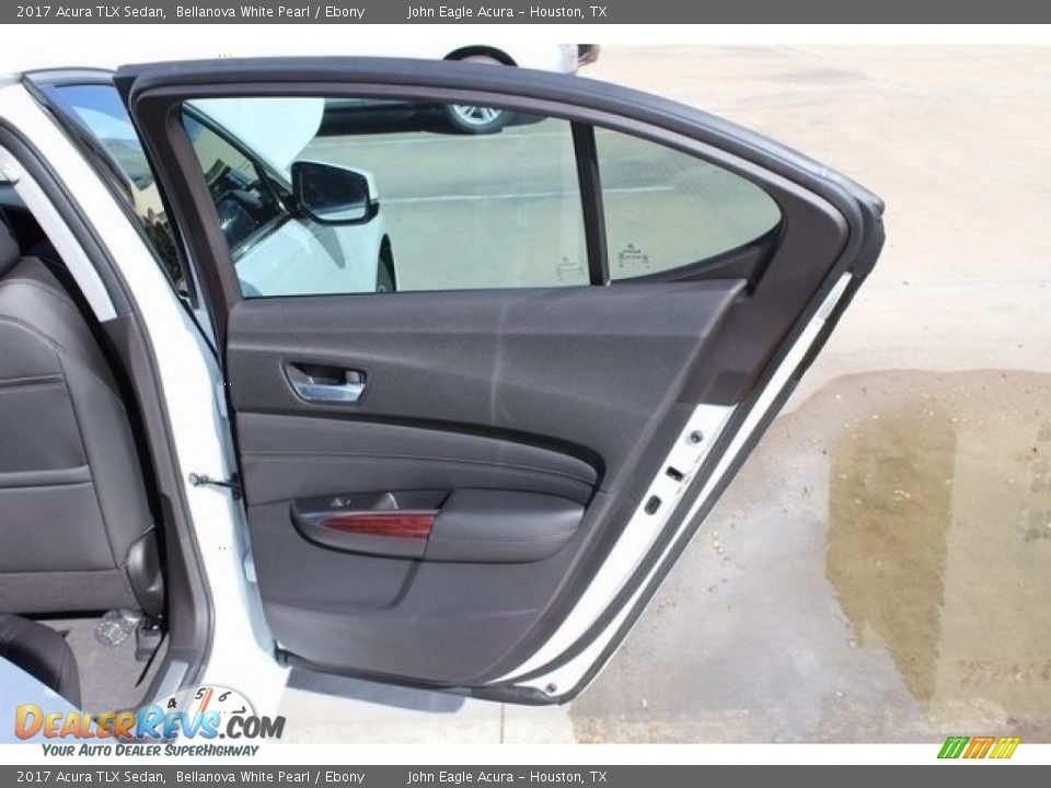 2017 Acura TLX Sedan Bellanova White Pearl / Ebony Photo #17