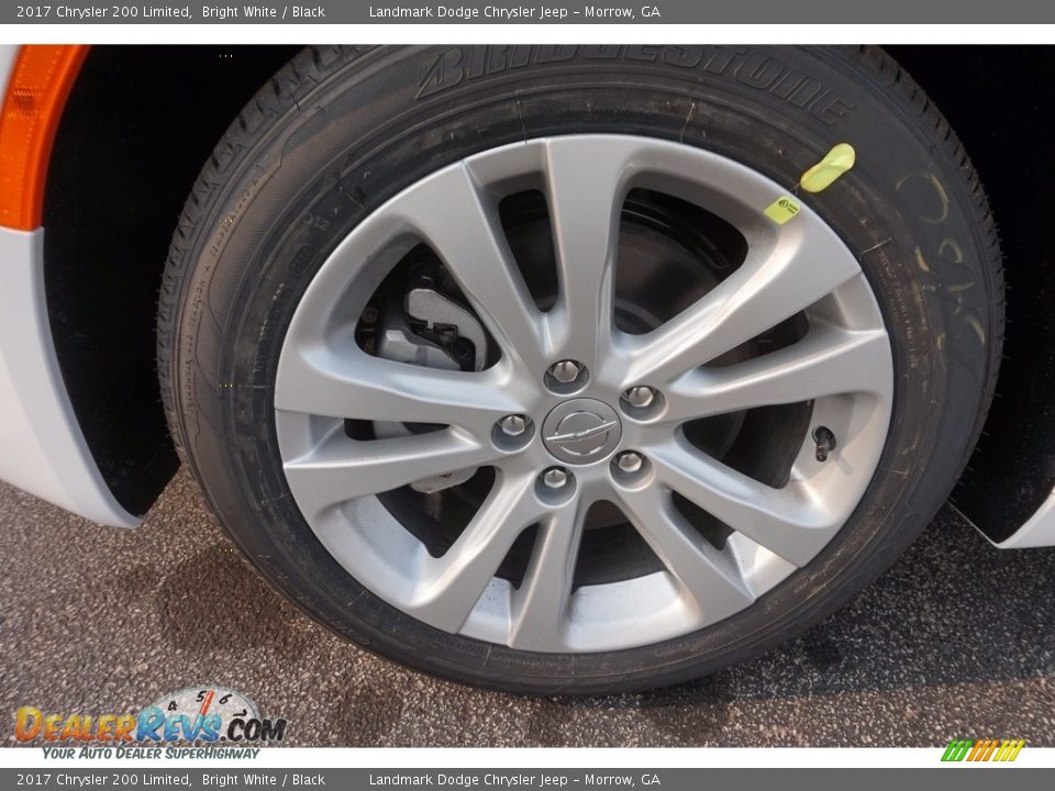 2017 Chrysler 200 Limited Wheel Photo #5