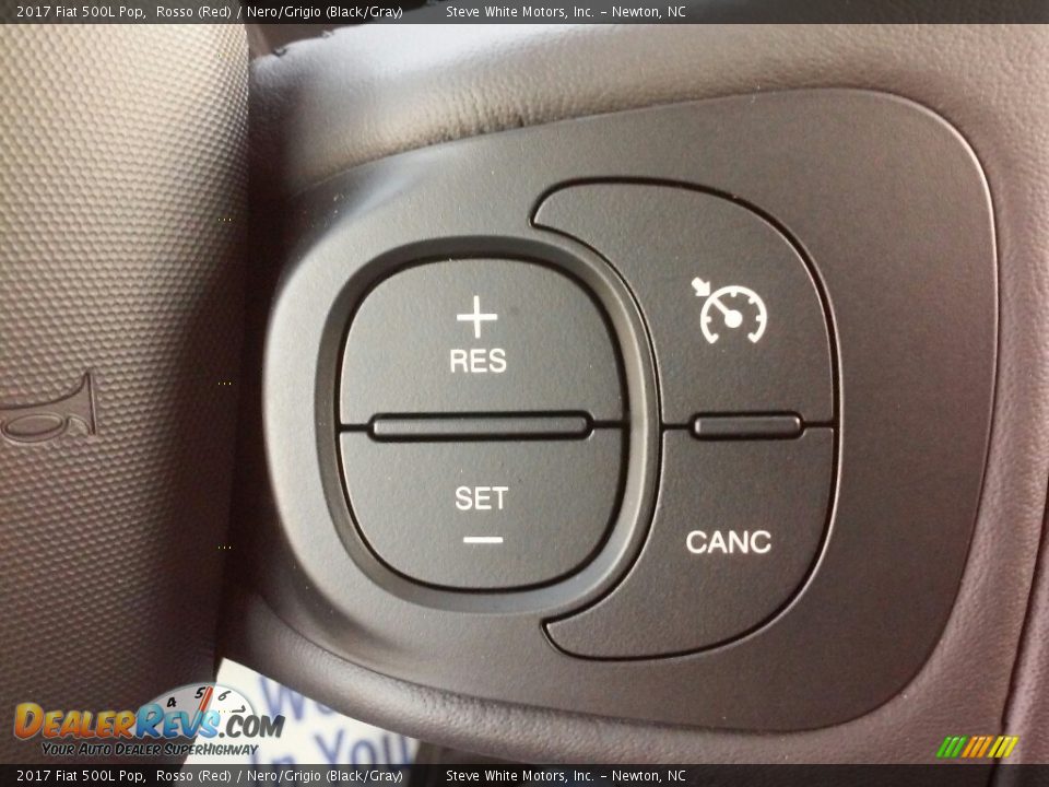 Controls of 2017 Fiat 500L Pop Photo #16