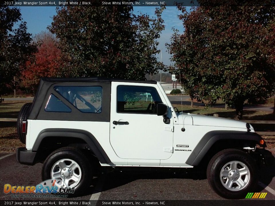 2017 Jeep Wrangler Sport 4x4 Bright White / Black Photo #4