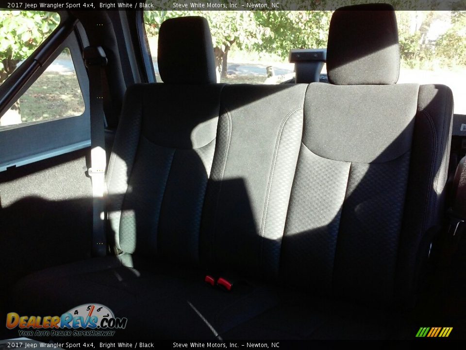 2017 Jeep Wrangler Sport 4x4 Bright White / Black Photo #10