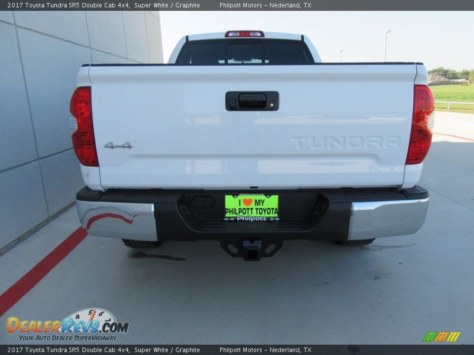 2017 Toyota Tundra SR5 Double Cab 4x4 Super White / Graphite Photo #5