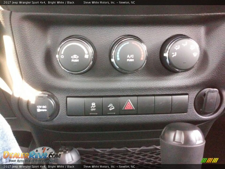 2017 Jeep Wrangler Sport 4x4 Bright White / Black Photo #18