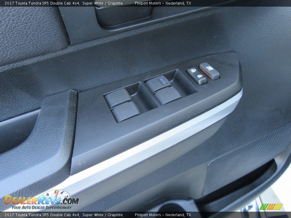 2017 Toyota Tundra SR5 Double Cab 4x4 Super White / Graphite Photo #23