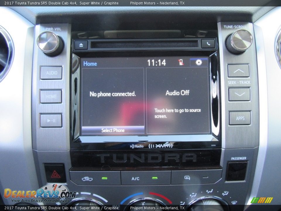 2017 Toyota Tundra SR5 Double Cab 4x4 Super White / Graphite Photo #28