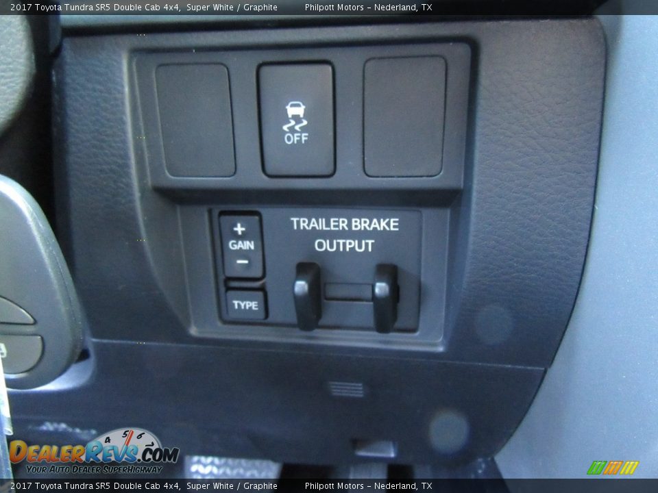 2017 Toyota Tundra SR5 Double Cab 4x4 Super White / Graphite Photo #31