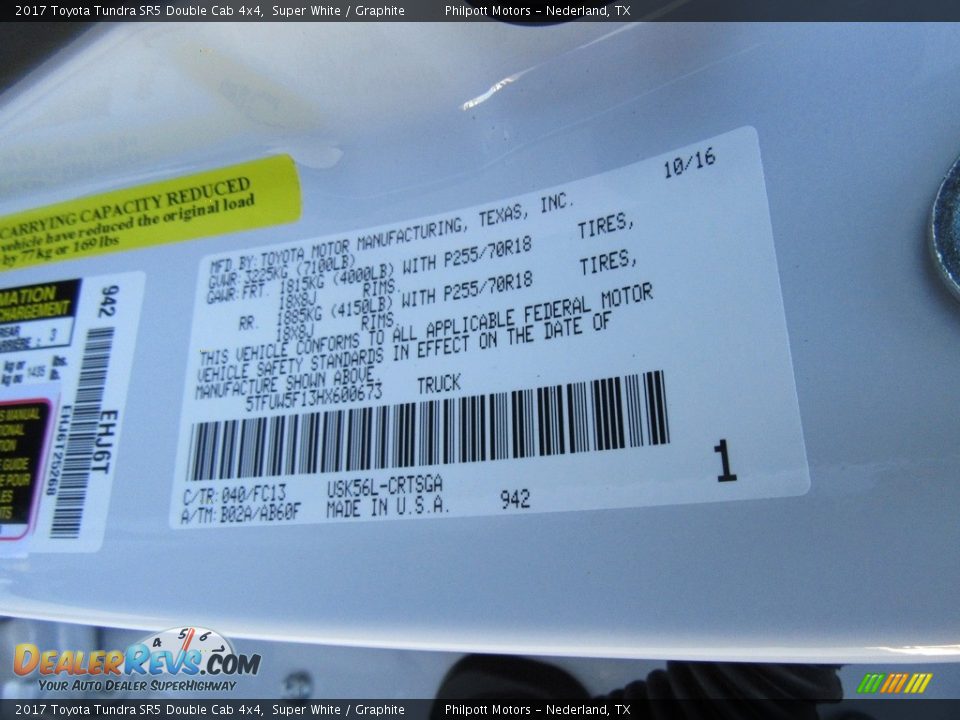 2017 Toyota Tundra SR5 Double Cab 4x4 Super White / Graphite Photo #35