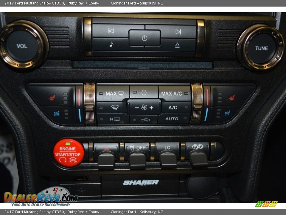 Controls of 2017 Ford Mustang Shelby GT350 Photo #8