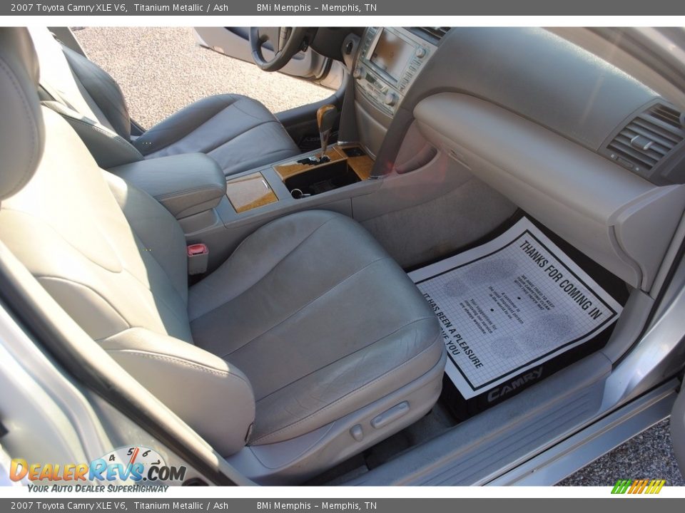 2007 Toyota Camry XLE V6 Titanium Metallic / Ash Photo #25