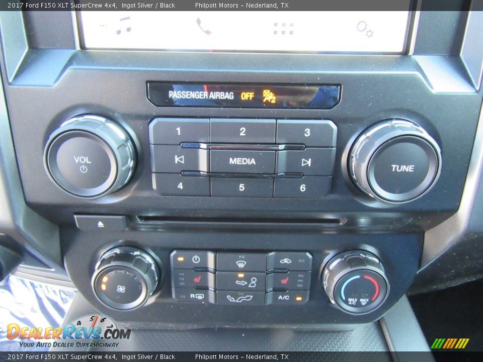 2017 Ford F150 XLT SuperCrew 4x4 Ingot Silver / Black Photo #29