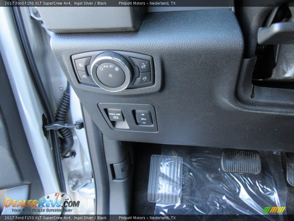 2017 Ford F150 XLT SuperCrew 4x4 Ingot Silver / Black Photo #36