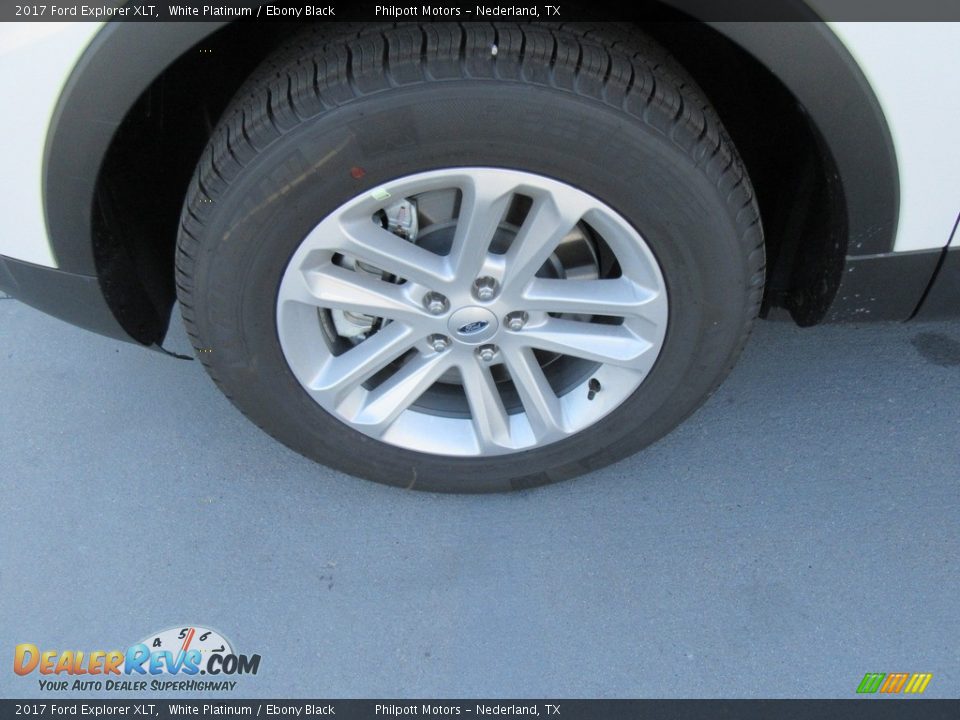 2017 Ford Explorer XLT White Platinum / Ebony Black Photo #11