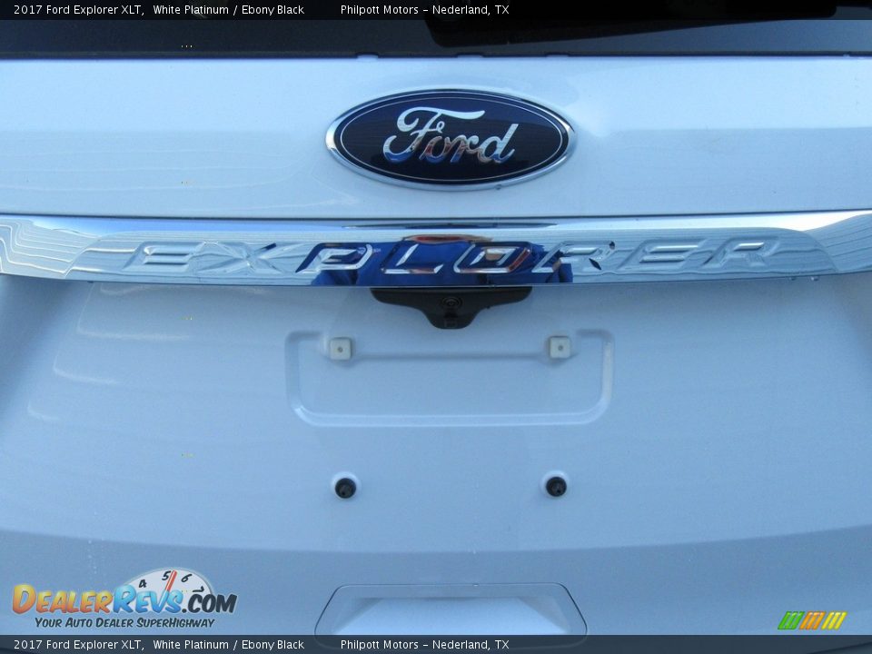 2017 Ford Explorer XLT White Platinum / Ebony Black Photo #14