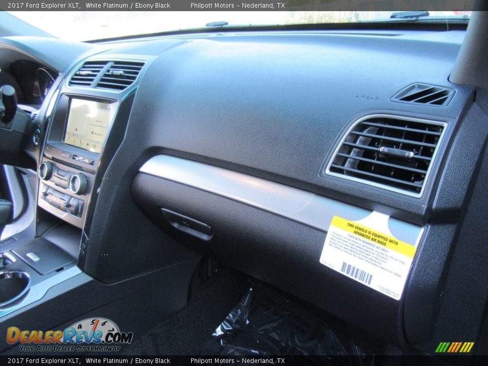 2017 Ford Explorer XLT White Platinum / Ebony Black Photo #16
