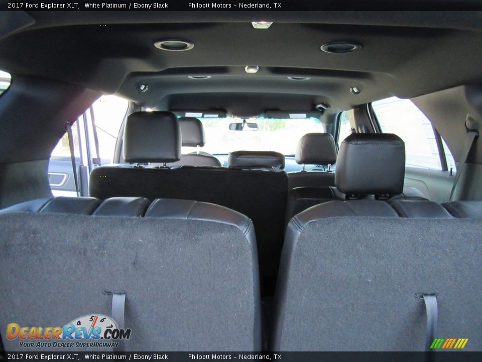 2017 Ford Explorer XLT White Platinum / Ebony Black Photo #17