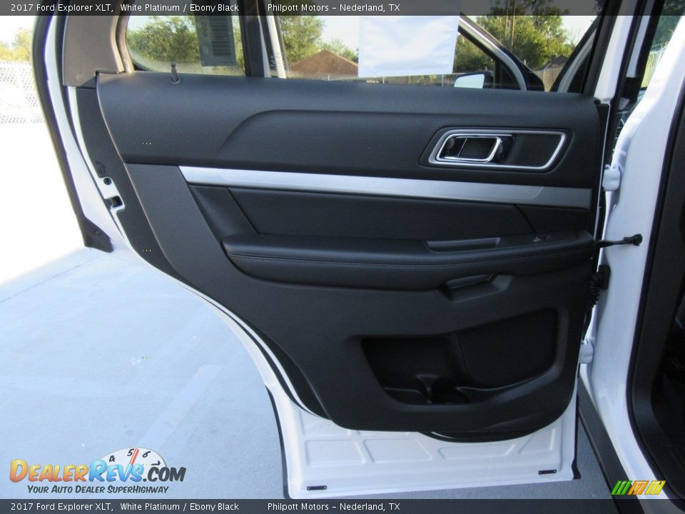 2017 Ford Explorer XLT White Platinum / Ebony Black Photo #19
