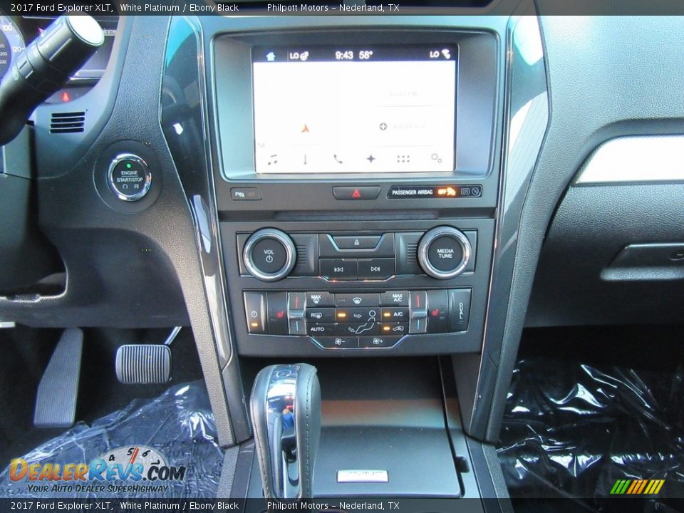 2017 Ford Explorer XLT White Platinum / Ebony Black Photo #26
