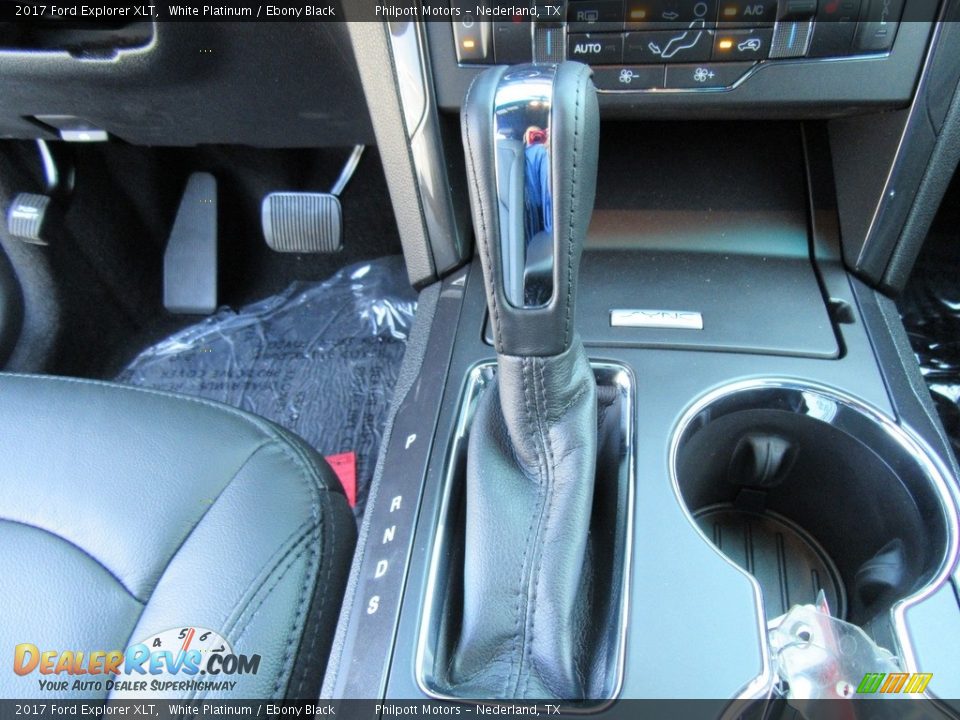 2017 Ford Explorer XLT White Platinum / Ebony Black Photo #29