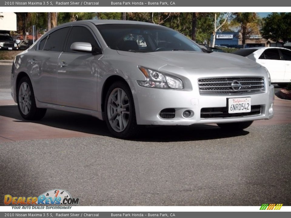 2010 Nissan Maxima 3.5 S Radiant Silver / Charcoal Photo #1