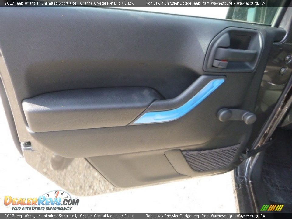 2017 Jeep Wrangler Unlimited Sport 4x4 Granite Crystal Metallic / Black Photo #10