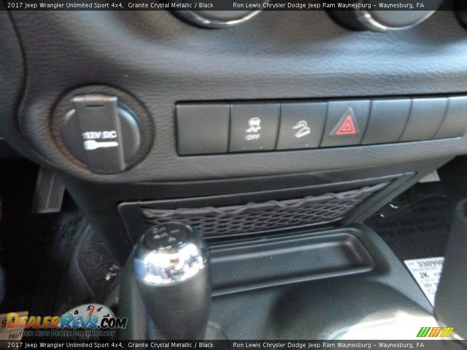 2017 Jeep Wrangler Unlimited Sport 4x4 Granite Crystal Metallic / Black Photo #18