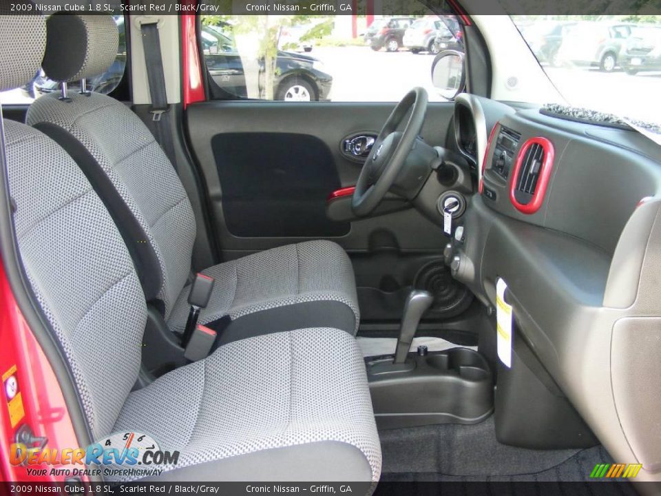 2009 Nissan Cube 1.8 SL Scarlet Red / Black/Gray Photo #14