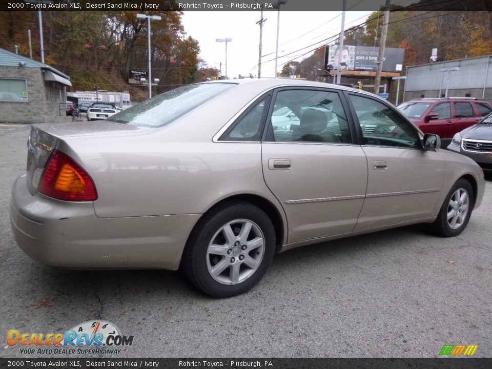 2000 Toyota Avalon XLS Desert Sand Mica / Ivory Photo #4