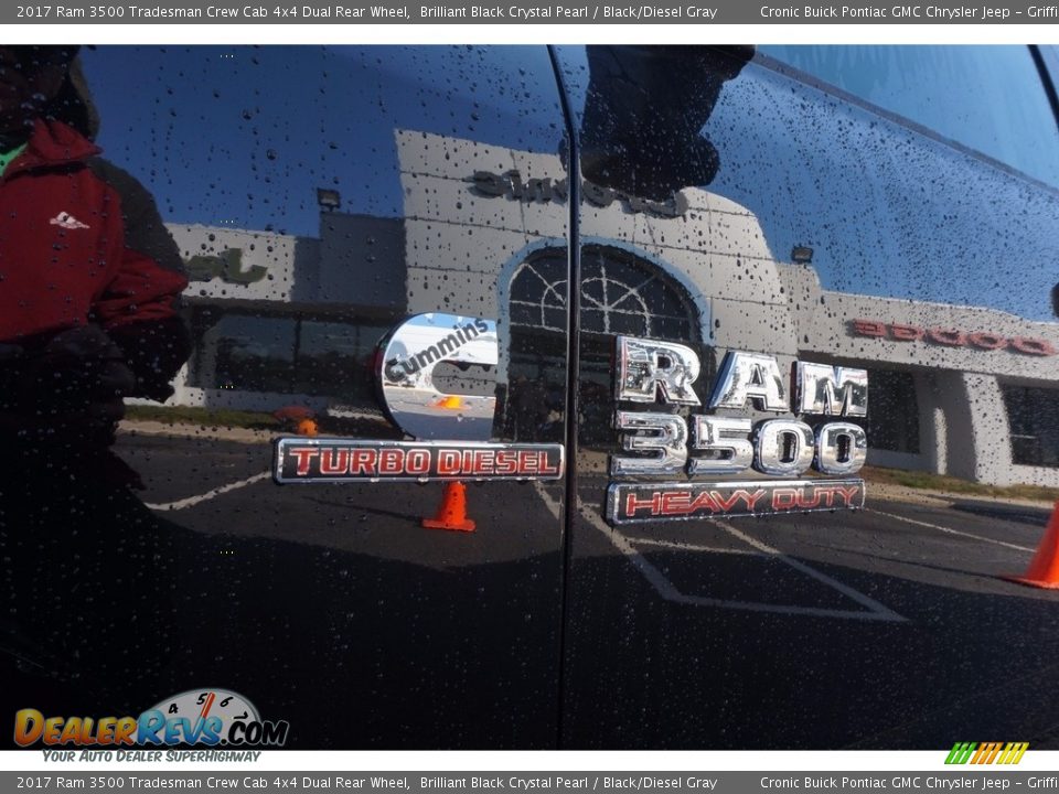 2017 Ram 3500 Tradesman Crew Cab 4x4 Dual Rear Wheel Brilliant Black Crystal Pearl / Black/Diesel Gray Photo #12