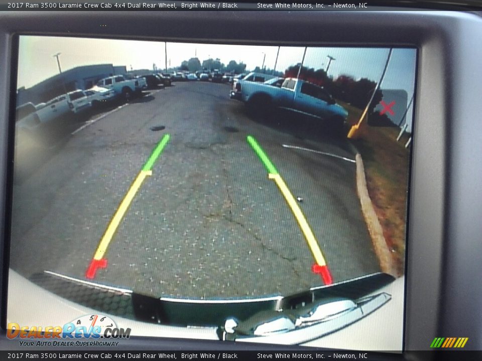 2017 Ram 3500 Laramie Crew Cab 4x4 Dual Rear Wheel Bright White / Black Photo #12