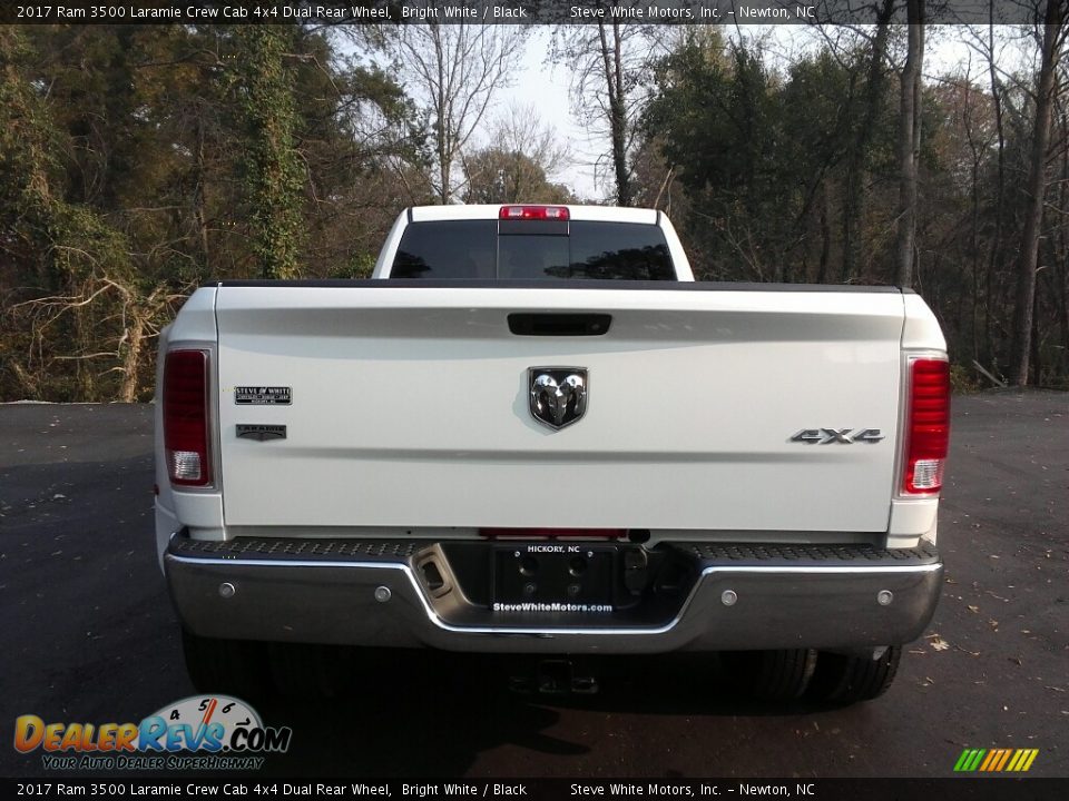 2017 Ram 3500 Laramie Crew Cab 4x4 Dual Rear Wheel Bright White / Black Photo #14