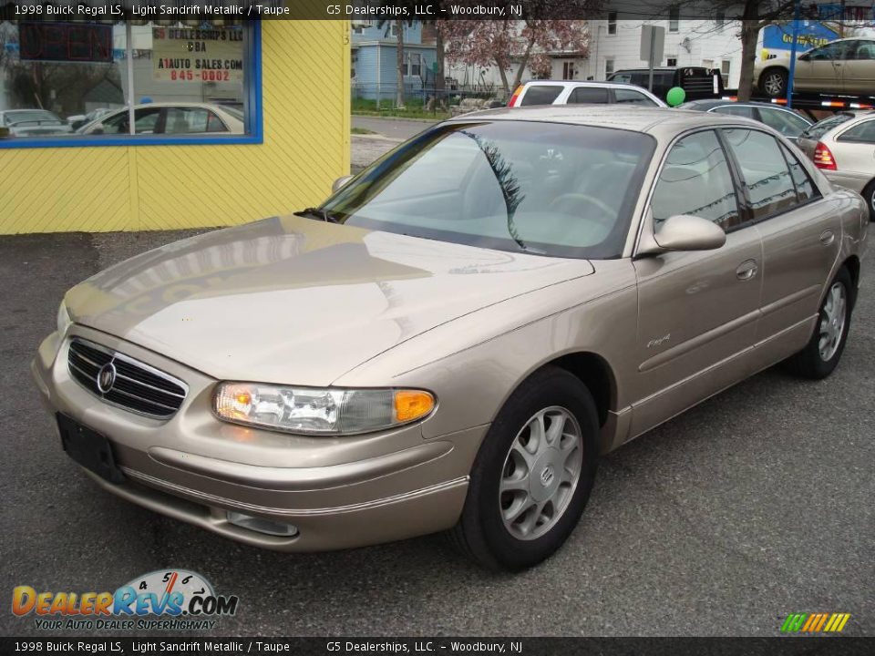 1998 Buick Regal LS Light Sandrift Metallic / Taupe Photo #1