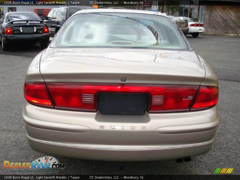 1998 Buick Regal LS Light Sandrift Metallic / Taupe Photo #6