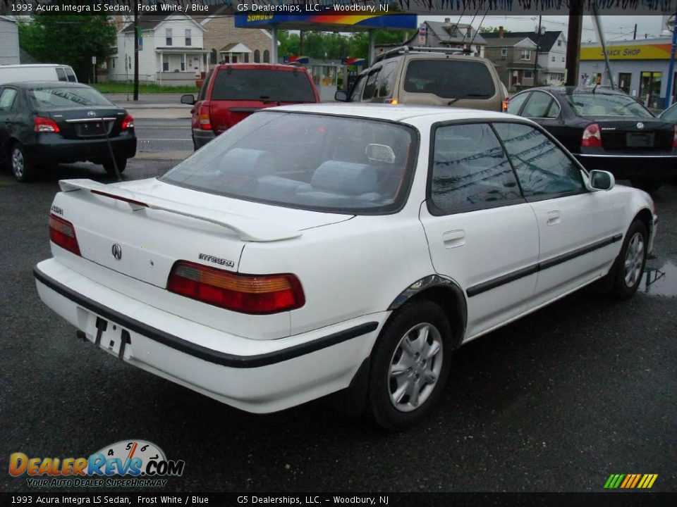 1993 Acura Integra LS Sedan Frost White / Blue Photo #5