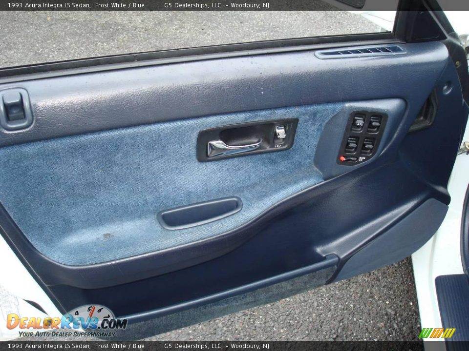 1993 Acura Integra LS Sedan Frost White / Blue Photo #11