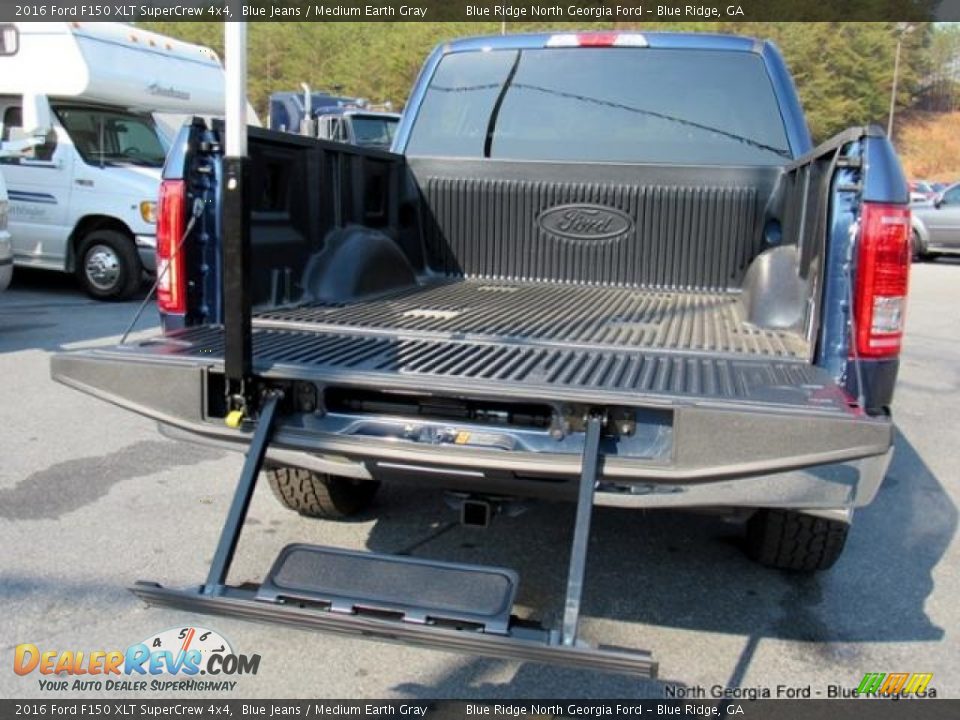 2016 Ford F150 XLT SuperCrew 4x4 Blue Jeans / Medium Earth Gray Photo #15