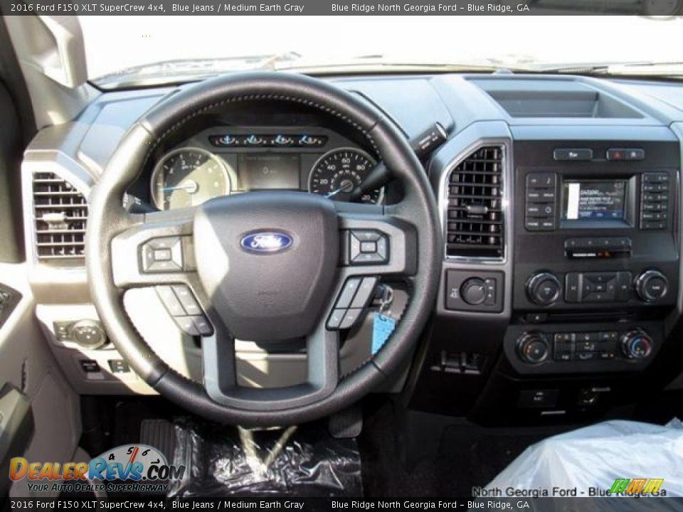 2016 Ford F150 XLT SuperCrew 4x4 Blue Jeans / Medium Earth Gray Photo #16