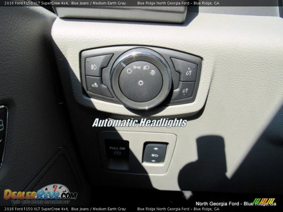 2016 Ford F150 XLT SuperCrew 4x4 Blue Jeans / Medium Earth Gray Photo #24