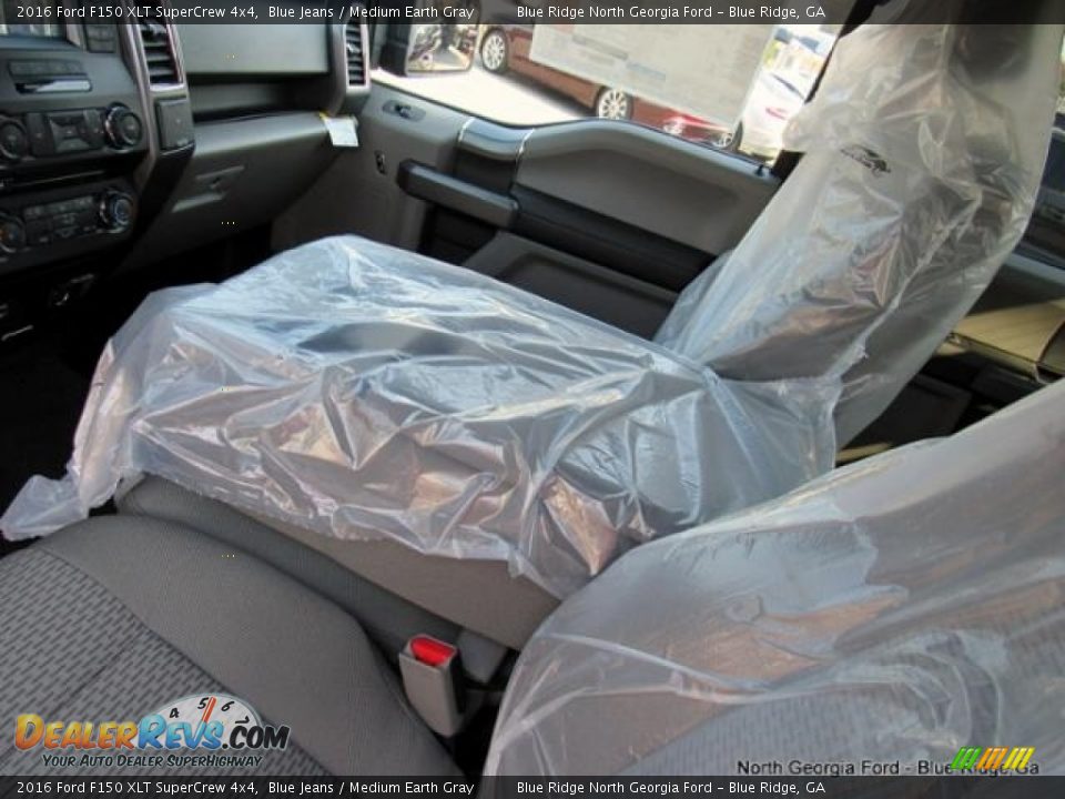2016 Ford F150 XLT SuperCrew 4x4 Blue Jeans / Medium Earth Gray Photo #27