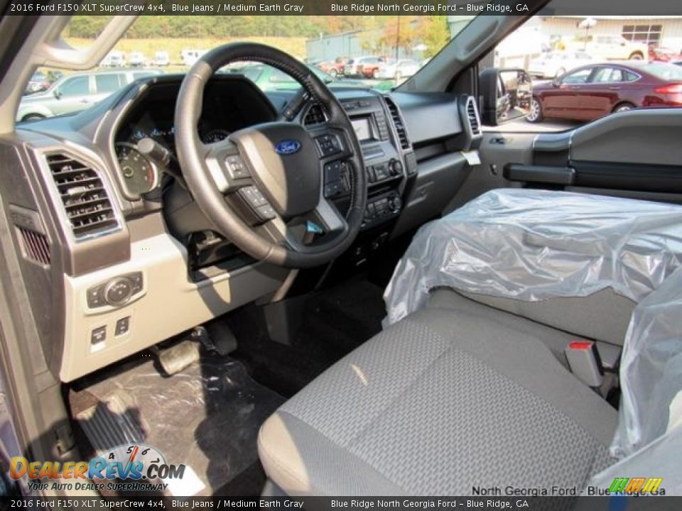 2016 Ford F150 XLT SuperCrew 4x4 Blue Jeans / Medium Earth Gray Photo #30